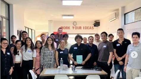 Participantes del AI Workshop de Ecuador Tech Week